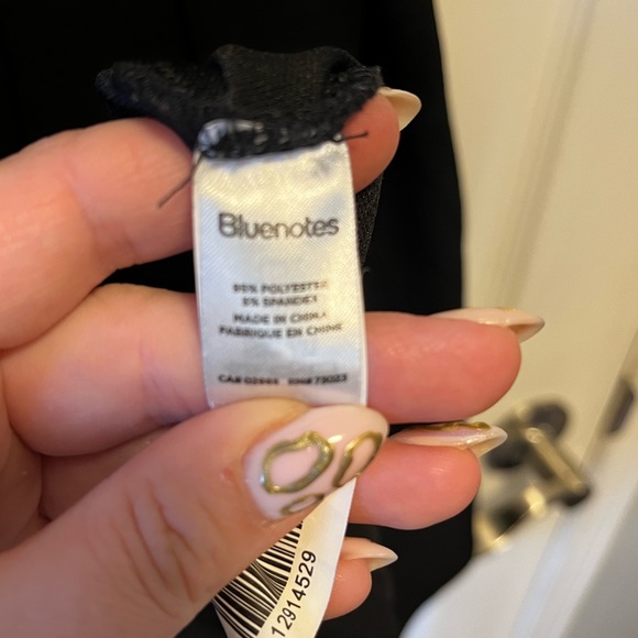 Formal dress - Picture 4 of 6